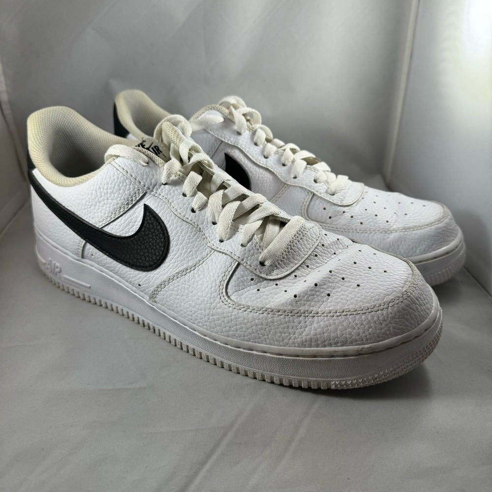 Nike Air Force 1 Low '07 Athletic Shoes - Men's size 12
